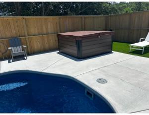 Bassein majutusasutuses Newly Built Luxury Home Near Beach with Pool and Spa või selle lähedal +52 fotot