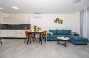 Η κουζίνα ή μικρή κουζίνα στο Aromas Suits Dramalj +13 φωτογραφίες