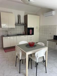 Kuchyň nebo kuchyňský kout v ubytování Casa del Minatore 1 - Gonnesa
