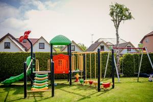 Herní místnost nebo prostor pro děti v ubytování Domki Bena Dziwnówek