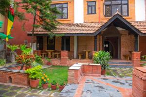 Gedung tempat hotel berlokasi