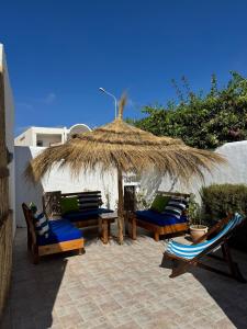 Φωτογραφία από το άλμπουμ του Riadh Ancora Mar Authentic Djerbienne villa σε Al Maqārisah