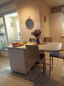 Fotografie z fotogalerie ubytování MAUGUIO-Carnon P2 60 m2, Tout confort, spacieux, CLIM, wifi, balcon, parking privé couvert, 15 min de la mer, de Montpellier v destinaci Mauguio