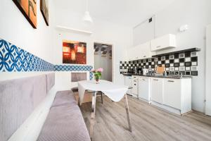 Kuchyň nebo kuchyňský kout v ubytování Vibe Hostel Sopot