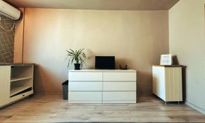 TV a/nebo společenská místnost v ubytování NEO - Trei - Cosy Studio