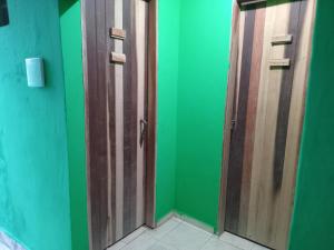 Fotografie z fotogalerie ubytování Quarto para 4 com banheiro privado a 900 metros da Vila do Capão v destinaci Vale do Capao