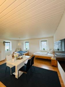 A bed or beds in a room at Fewo-Wilhering