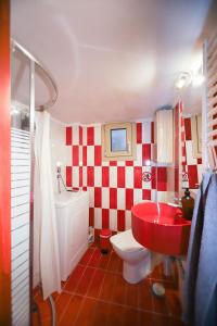 Kúpeľňa v ubytovaní Traveler Home 85m2 Private Parking Next to Center