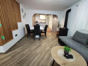 Posezení v ubytování Holiday Home Kresić
