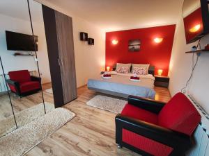 Postel nebo postele na pokoji v ubytování Holiday Home Kresić + 37 fotografií