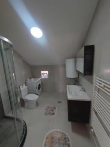 Phòng tắm tại Premium Stay Prishtina