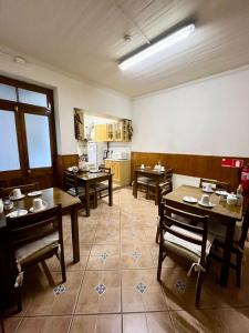 Kuchyň nebo kuchyňský kout v ubytování CHALET CHAPITAL Punta Arenas