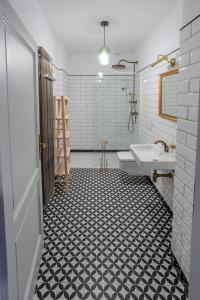 Uma casa de banho em Apartmány U Devíti Lvů