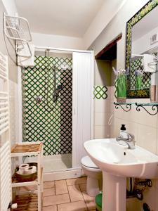 Koupelna v ubytování La Casa dei Carrai + 37 fotografií