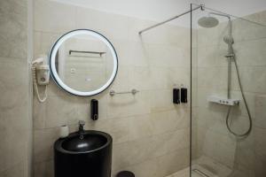 Koupelna v ubytování Aristide House