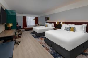 Hotel Indigo West Chester - Downtown by IHG客房内的一张或多张床位