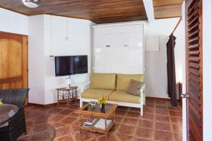 Μια τηλεόραση ή/και κέντρο ψυχαγωγίας στο Casa Amarilla