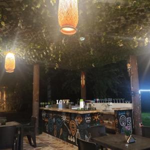 Nápoje v ubytování Hostel Glamping Mistiko Safari - Carmen de apicala