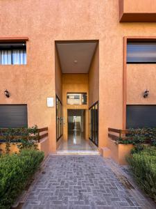 Η πρόσοψη ή η είσοδος του Menara Prestige Duplex 4BR with Pool Access