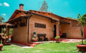 O edifício em que a casa de temporada se localiza