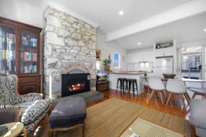 Ruang duduk di Scarsbrick Cottage