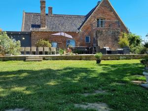 Gallery image of Gîte spacieux aux Monts des Flandres avec baby-foot et jardin - FR-1-510-16 in Oudezeele