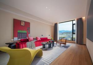 Zhangjiajie Yujie Hotel的休息区
