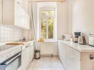 Gambar di galeri bagi Wohnung mit großer Gemeinschaftsterrasse, cleaning included di Wünschendorf