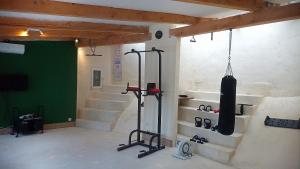 Fitness centrum a/nebo fitness zařízení v ubytování Chambres d'Hotes La Grange au Negre