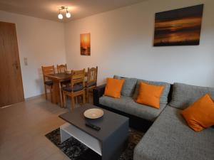 Gallery image of Gemütliche Ferienwohnung mit Garten in Robertsdorf, cleaning included in Blowatz