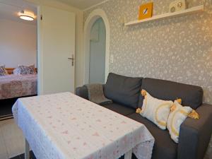 Φωτογραφία από το άλμπουμ του Bungalow in Neubukow mit Terrasse und Garten, cleaning included σε Neubukow