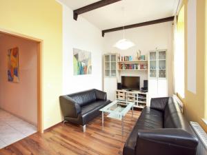 Φωτογραφία από το άλμπουμ του Elegant Villa in Borstendorf, cleaning included σε Grünhainichen +32 φωτογραφίες