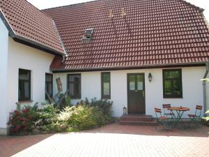 Φωτογραφία από το άλμπουμ του Wohnung in Dargun, Mecklenburg mit Schwimmbad, cleaning included σε Barlin