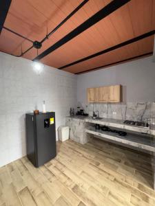 Kuhinja ili čajna kuhinja u objektu Aparta luz