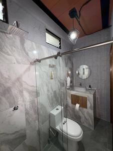 Kupatilo u objektu Aparta luz