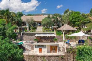 Vườn quanh Bougainville Hill Villa