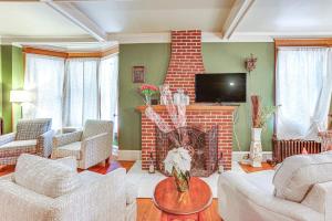 Fotografie z fotogalerie ubytování Historic Home v destinaci Reading