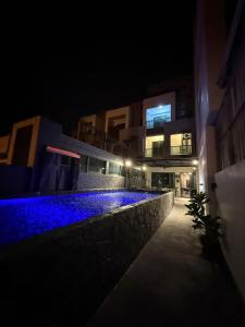 Bazén v ubytování 月出悠悠Moon Rise B&B nebo v jeho okolí