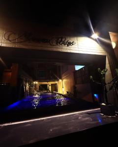Bazén v ubytování 月出悠悠Moon Rise B&B nebo v jeho okolí
