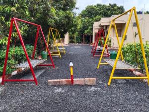 Herní místnost nebo prostor pro děti v ubytování Sasan Gir Forest Darsh Resort