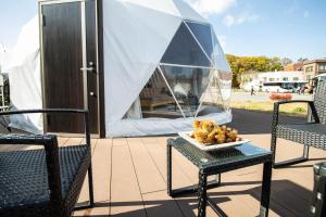 Jídlo v luxury tent nebo okolí