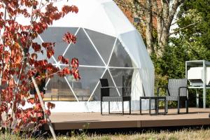 Zahrada ubytování YUKARA Glamping 北海道大沼公園