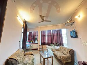 Istumisnurk majutusasutuses Hotel Mist - Budget AC Rooms Near Chandigarh