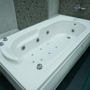 Koupelna v ubytování StayGuru Hotel Kutch Elegance
