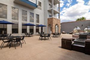 Balkón nebo terasa v ubytování Hampton Inn & Suites by Hilton Mesquite