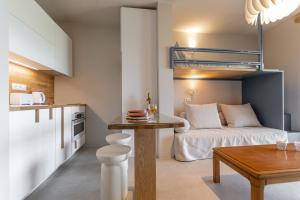 Posezení v ubytování Ydreos Studios & Apartments