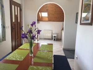 Postel nebo postele na pokoji v ubytování Guest House Family Dukić