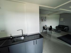 Kuchyň nebo kuchyňský kout v ubytování Shigang Homestay市港行旅