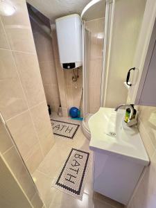 Ένα μπάνιο στο Intaland SevgiKöyü-DetachedApartment