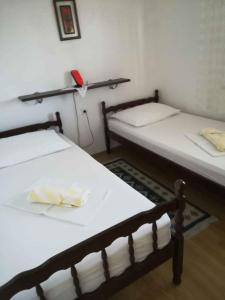 Postel nebo postele na pokoji v ubytování Apartment Cesarica - Velebit Riviera 31088